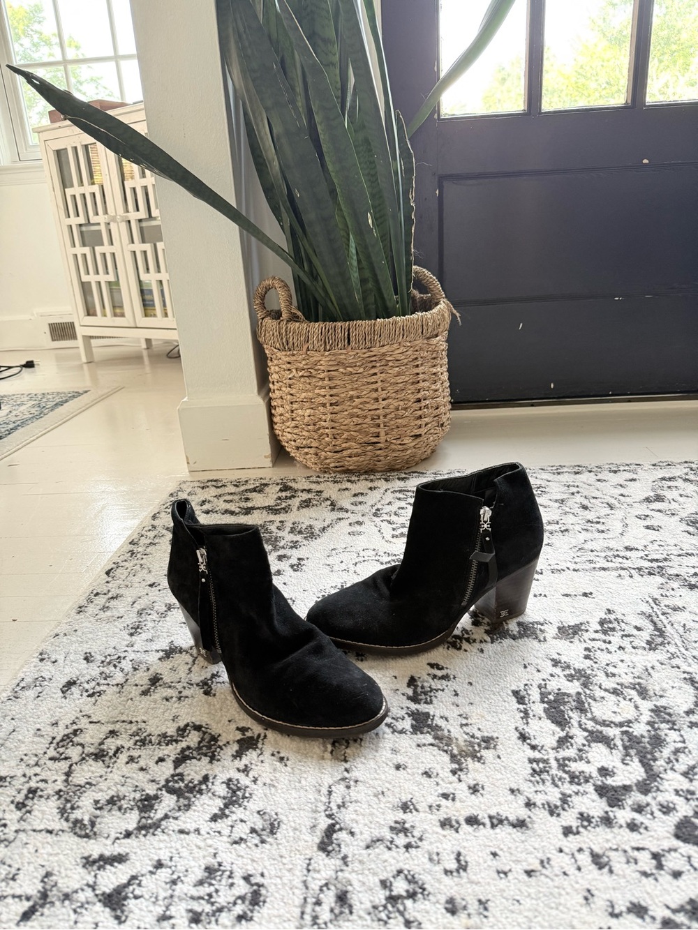 Sam Edelman Black Suede Ankle Booties Sz 9